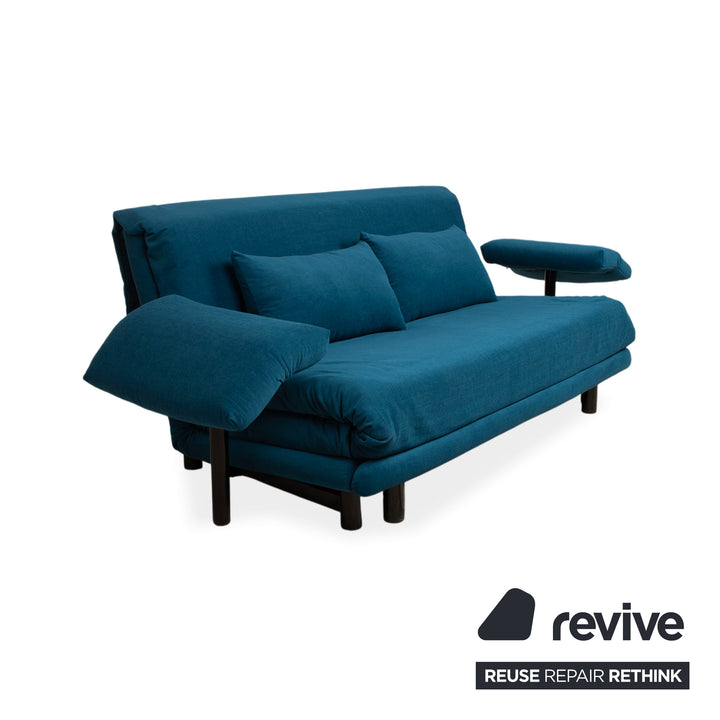 Canapé trois places Ligne Roset Multy, tissu bleu, accoudoirs compris, structure noire, fonction lit manuel, retapissé