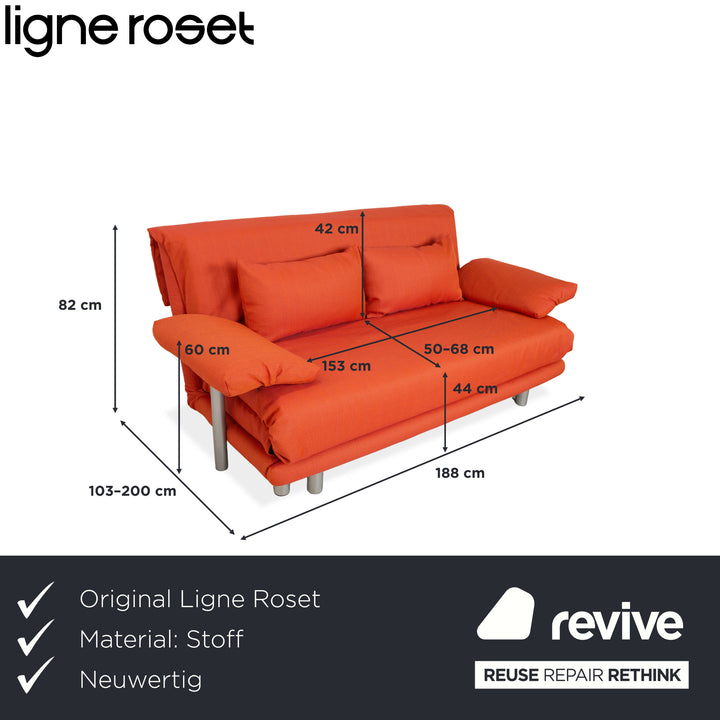Canapé-lit manuel trois places Ligne Roset Multy, recouvert de tissu orange