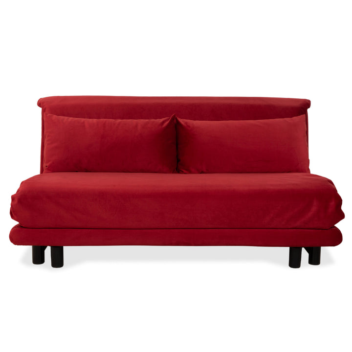 Canapé trois places Ligne Roset Multy, tissu rouge, structure noire, fonction lit manuel, retapissé