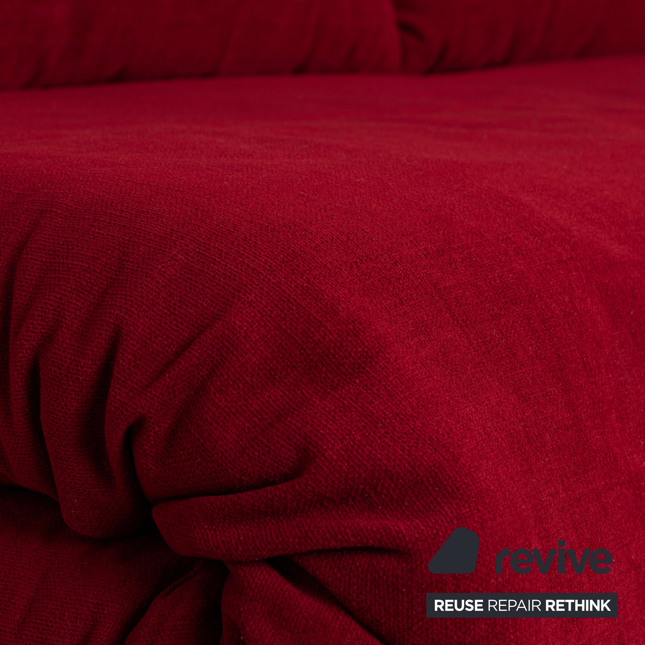 Ligne Roset Multy Dreisitzer Stoff Rot Weinrot Schwarz manuelle Schlaffunktion Schlafsofa Couch Neubezug