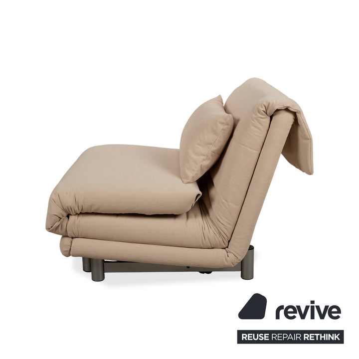 Sillón Ligne Roset Multy de tela beige, función cama, función manual, tapizado nuevo VENTO 5110
