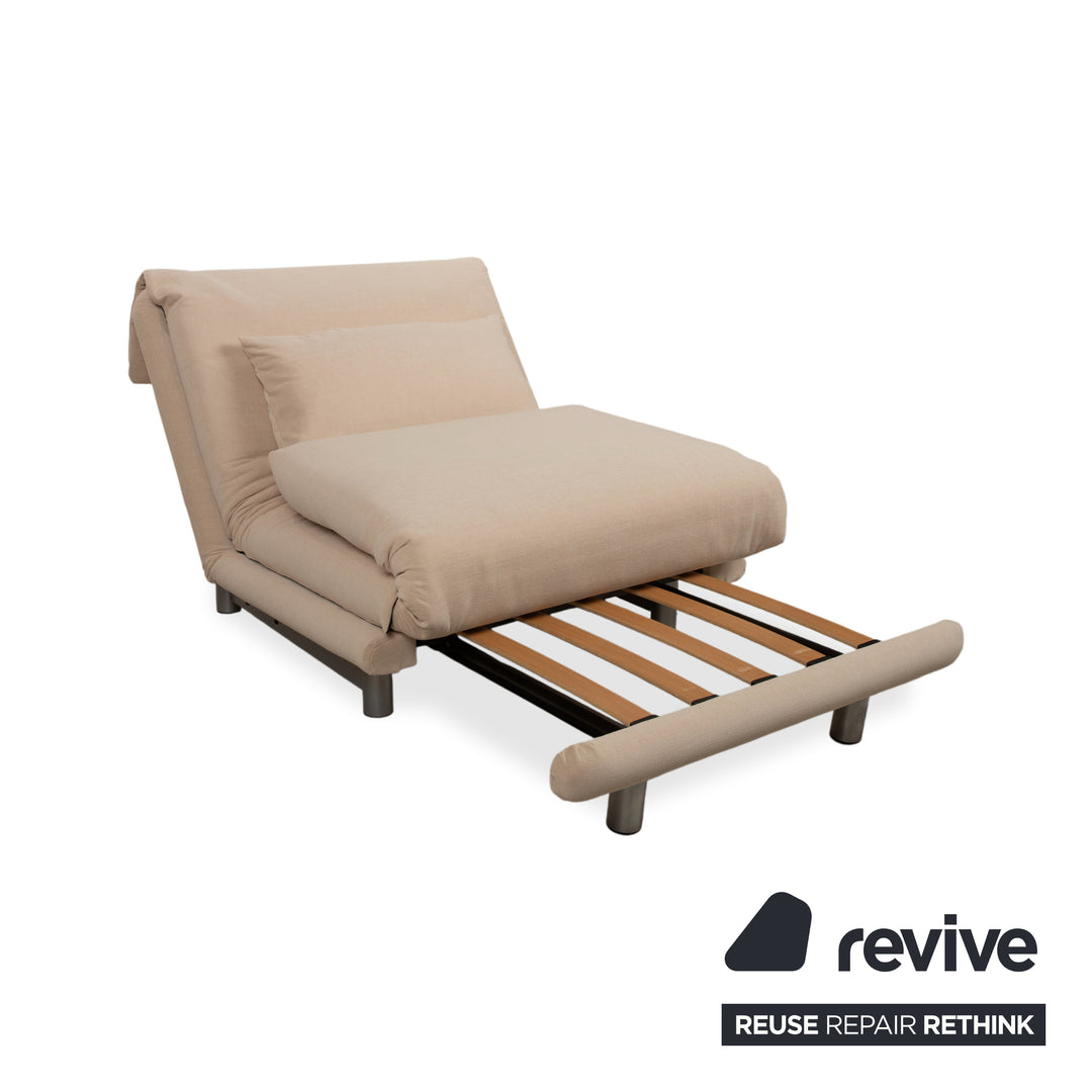 Sillón Ligne Roset Multy de tela beige, función cama, función manual, tapizado nuevo VENTO 5110
