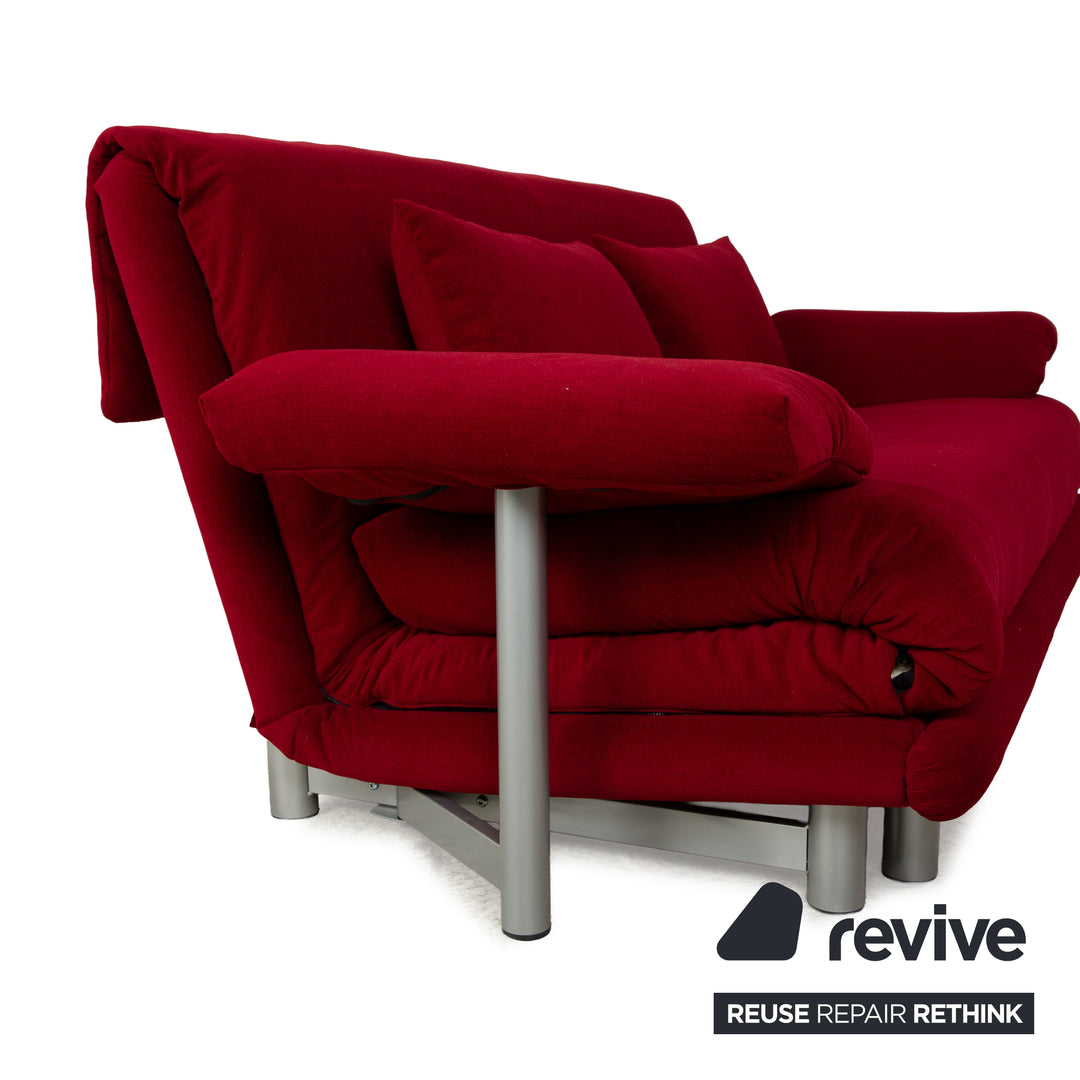Ligne Roset Multy canapé trois places en tissu rouge foncé avec fonction couchage et accoudoirs neufs