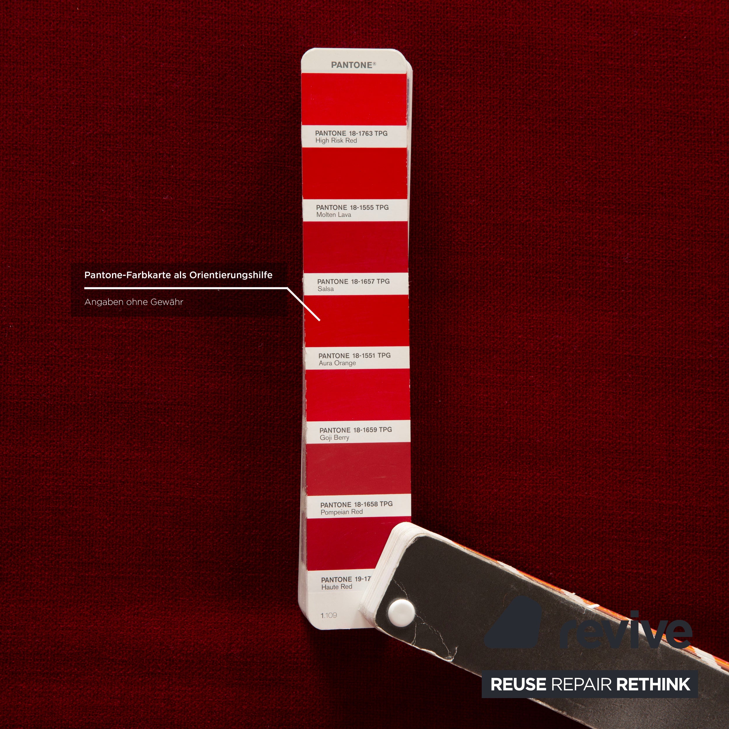 Ligne Roset Multy Stoff Dreisitzer Dunkelrot Schlaffunktion inkl. Armlehnen Neubezug