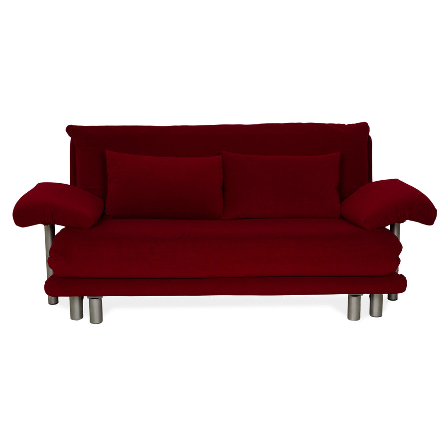 Ligne Roset Multy canapé trois places en tissu rouge foncé avec fonction couchage et accoudoirs neufs