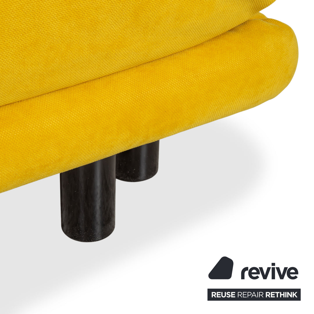 Ligne Roset Multy Tissu Trois places Jaune Curry Mangue Piètement Noir Fonction relaxation/nuit manuelle Canapé-lit Nouveau revêtement (BINGO 546)