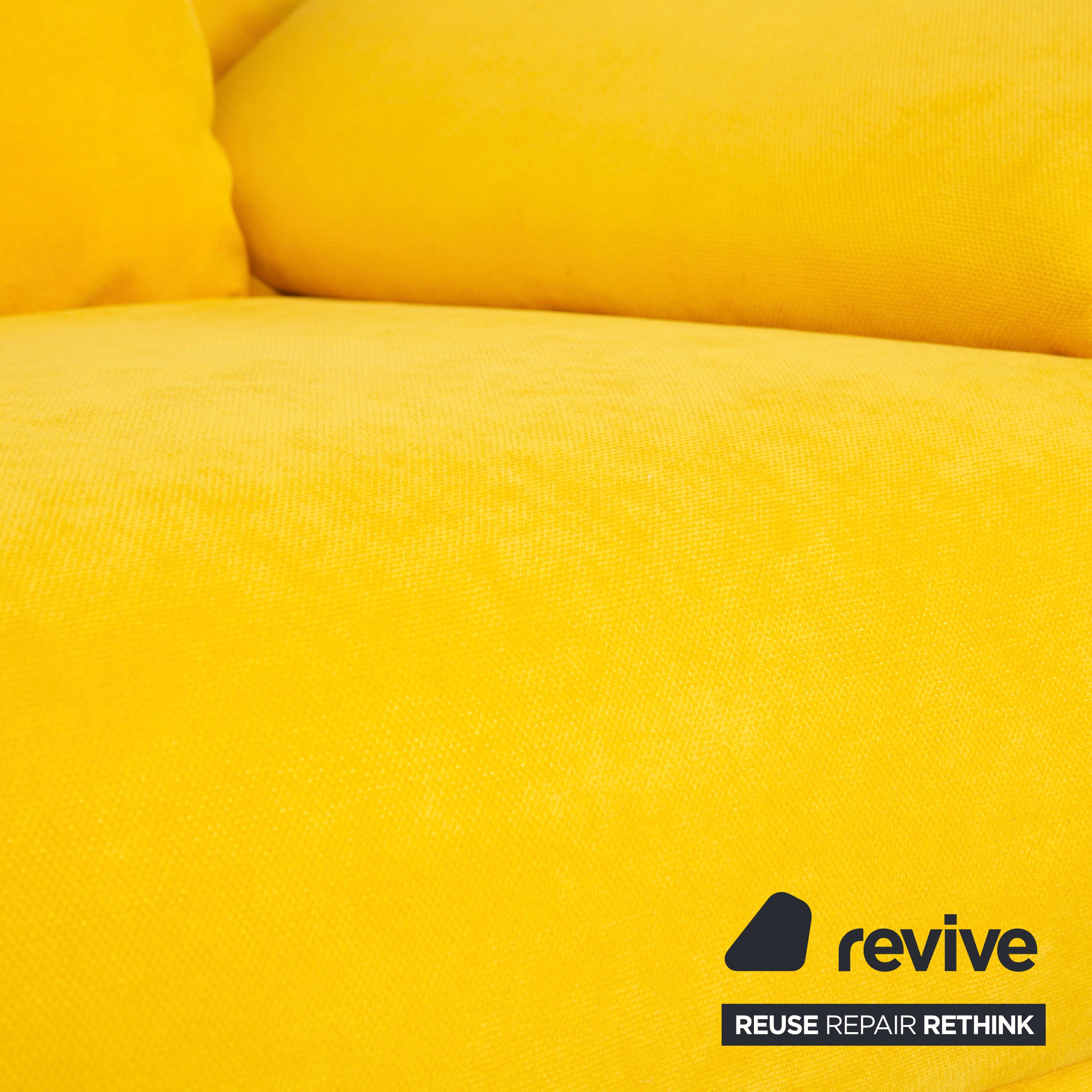 Ligne Roset Multy Stoff Dreisitzer Gelb manuelle Funktion Schlaffunktion Neubezug Armlehnen