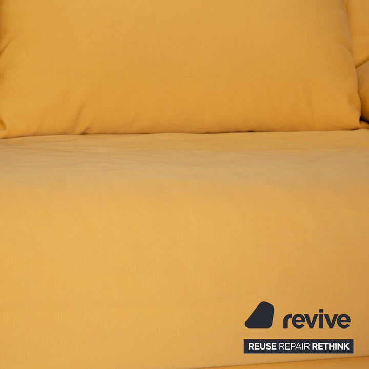 Ligne roset Canapé 3 places en tissu Multy jaune avec accoudoirs