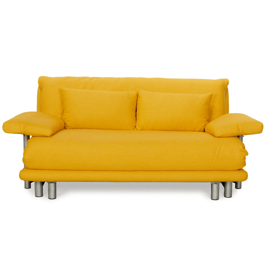Canapé-lit trois places en tissu jaune Ligne Roset Multy, rembourrage