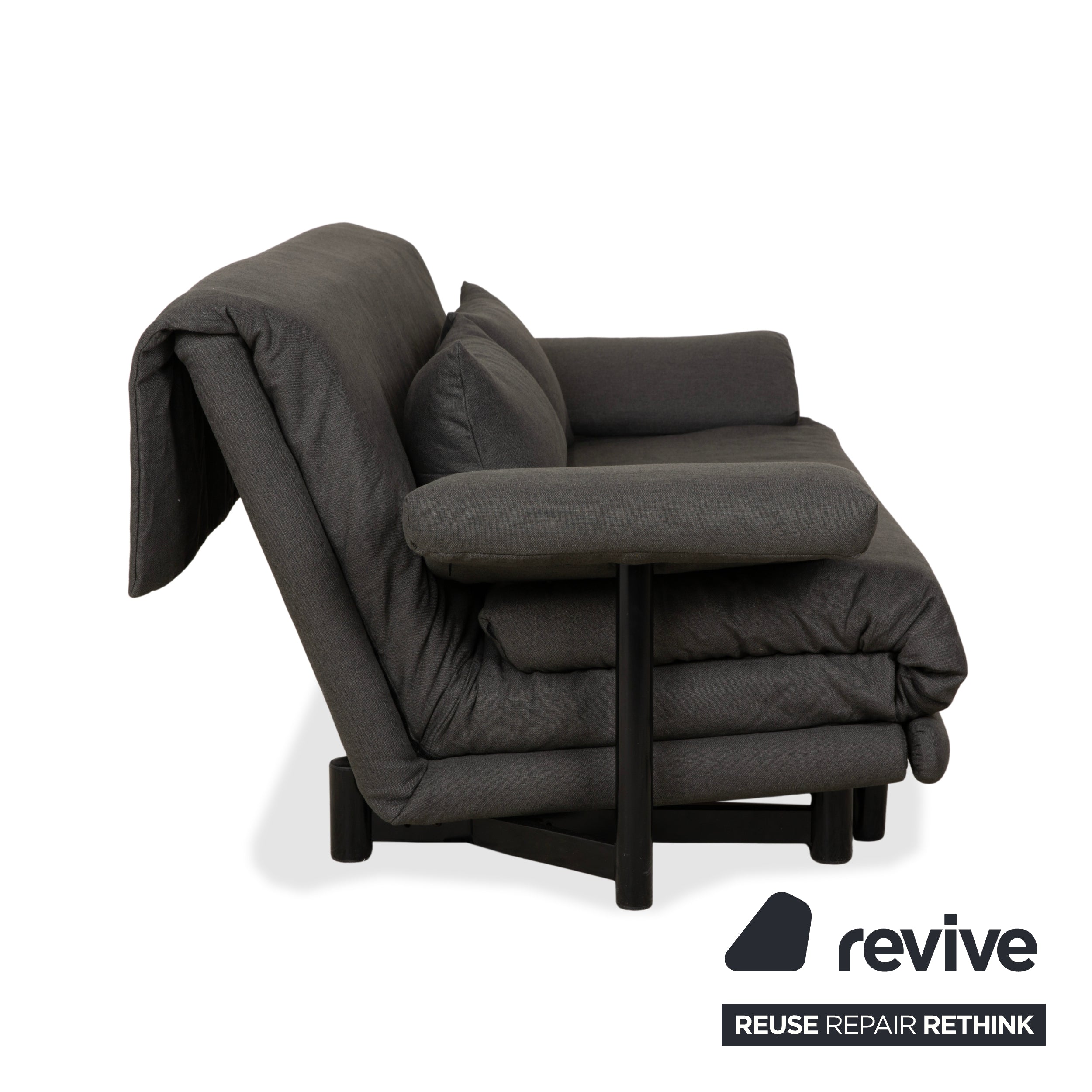 Réfection du canapé-lit manuel trois places Ligne Roset Multy en tissu gris