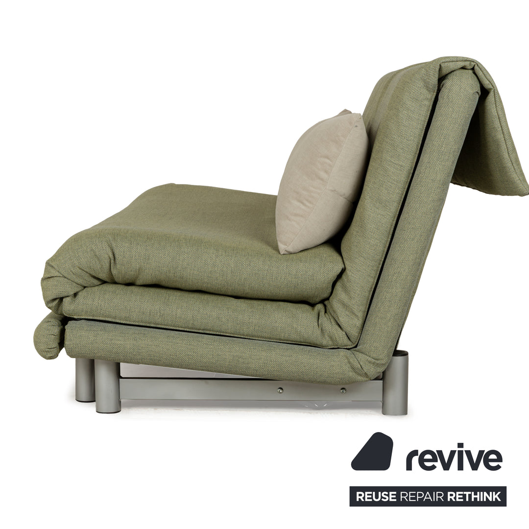 Canapé-lit trois places à fonction manuelle en tissu Ligne Roset Multy vert, rembourrage