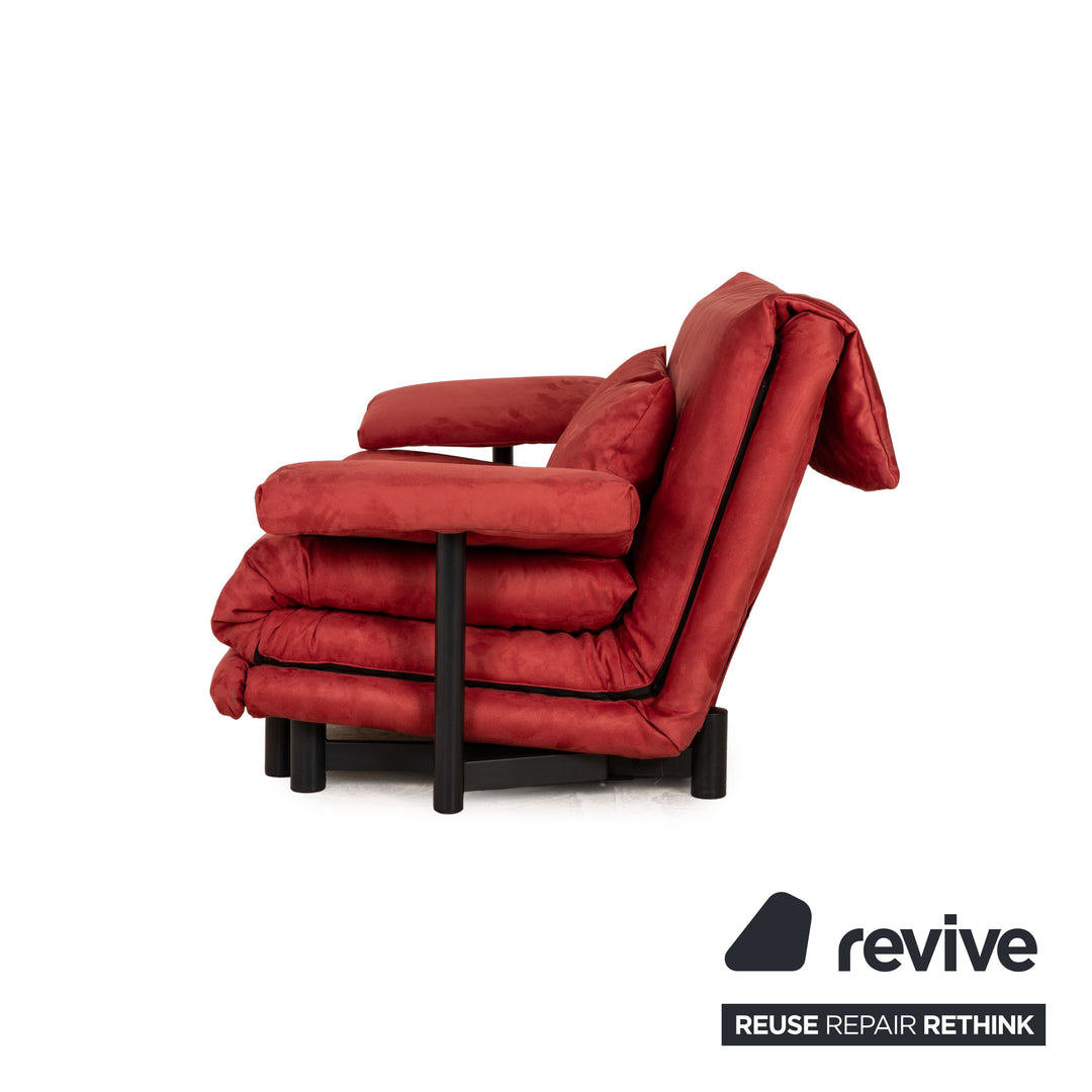 Canapé trois places Ligne Roset Multy, tissu rouge framboise, réentoilé, accoudoirs inclus