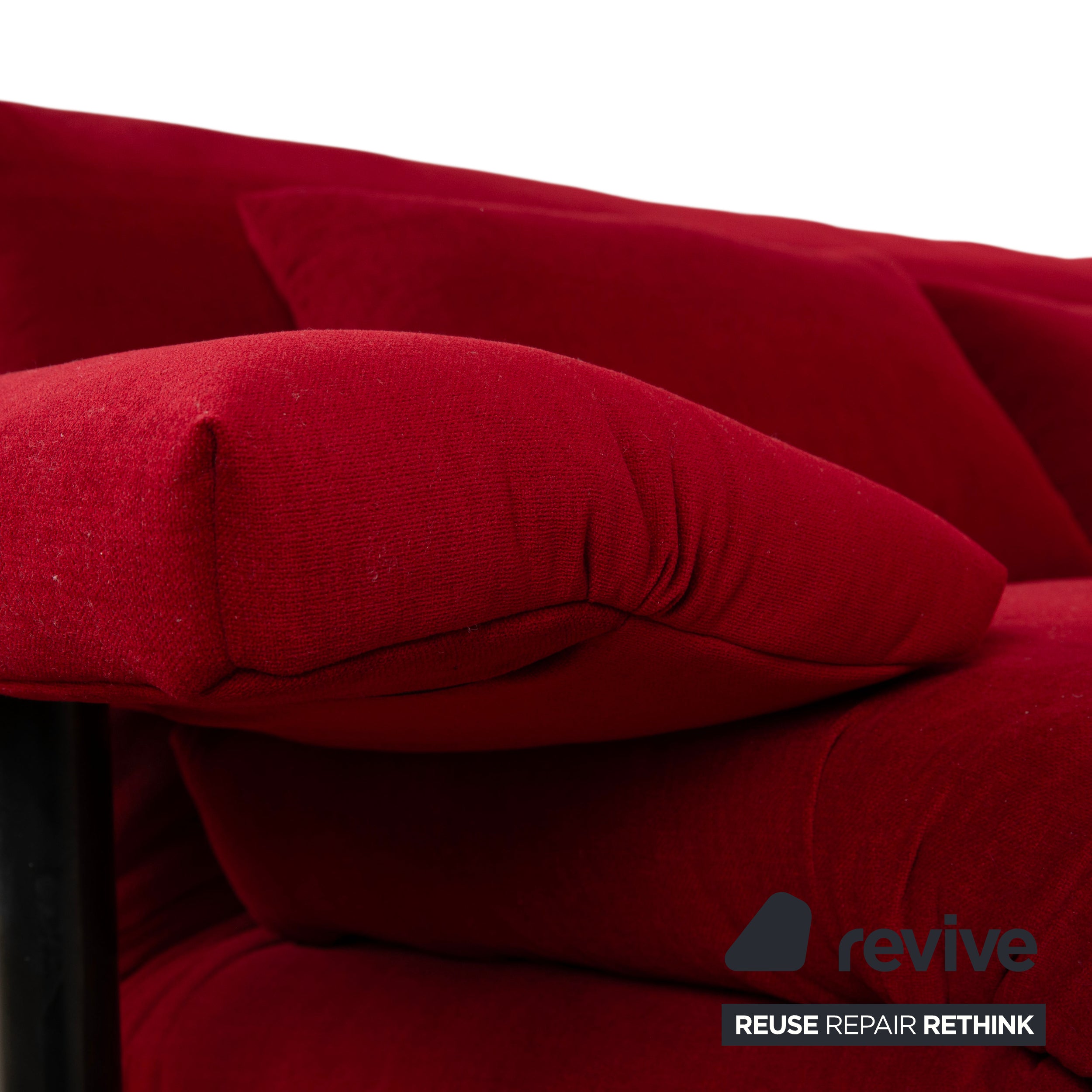 Sofá de tela rojo de 3 plazas Ligne Roset Multy, con reposabrazos y función cama, tapizado nuevo MALOU 138