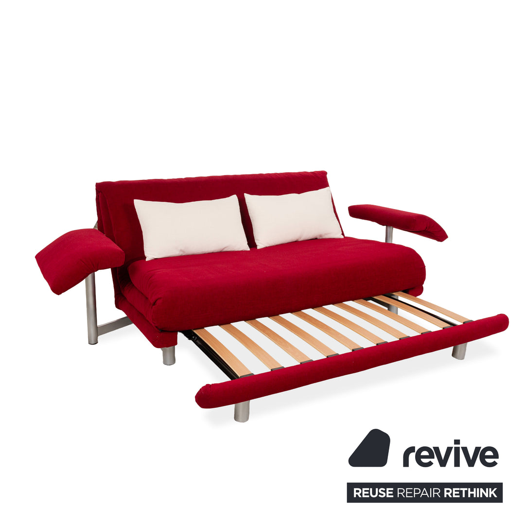 Canapé convertible 3 places Ligne Roset Multy en tissu rouge à fonction manuelle