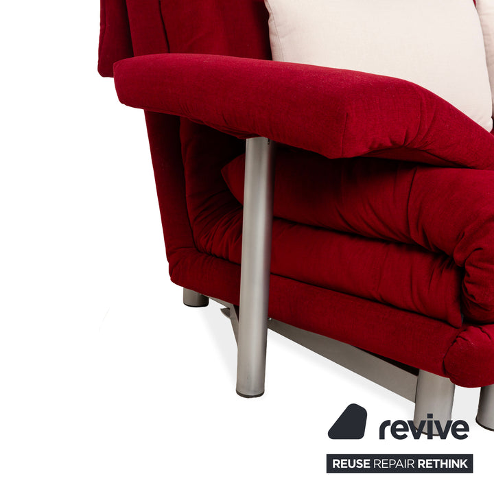 Canapé convertible 3 places Ligne Roset Multy en tissu rouge à fonction manuelle
