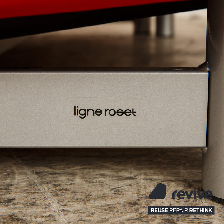 Ligne roset Canapé lit 3 places en tissu Multy rouge à fonction manuelle