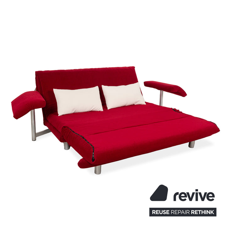Canapé convertible 3 places Ligne Roset Multy en tissu rouge à fonction manuelle