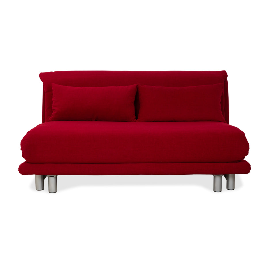 Canapé-lit trois places Ligne Roset Multy en tissu rouge, à commande manuelle