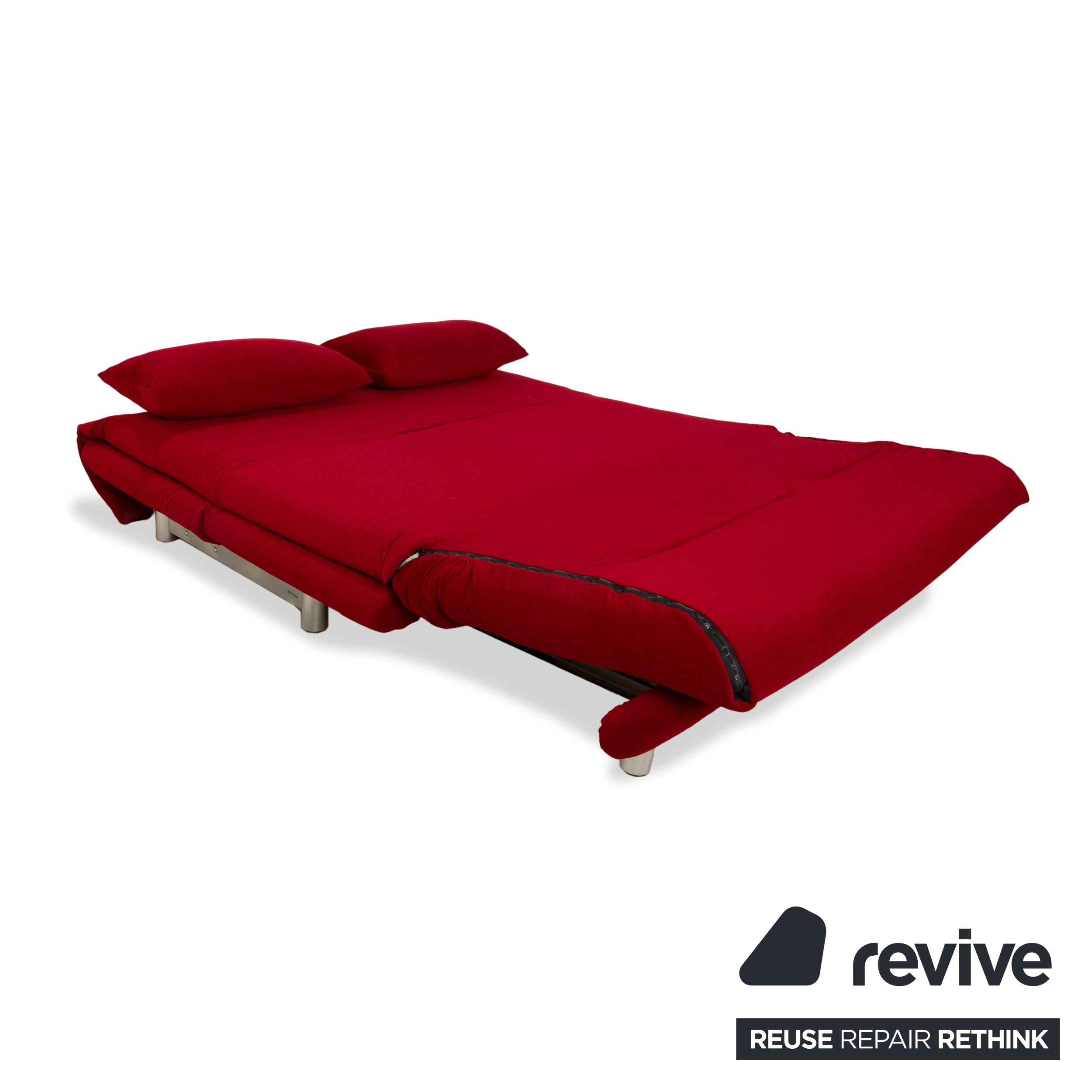 Housse neuve pour canapé trois places Ligne Roset Multy en tissu rouge fonction couchage