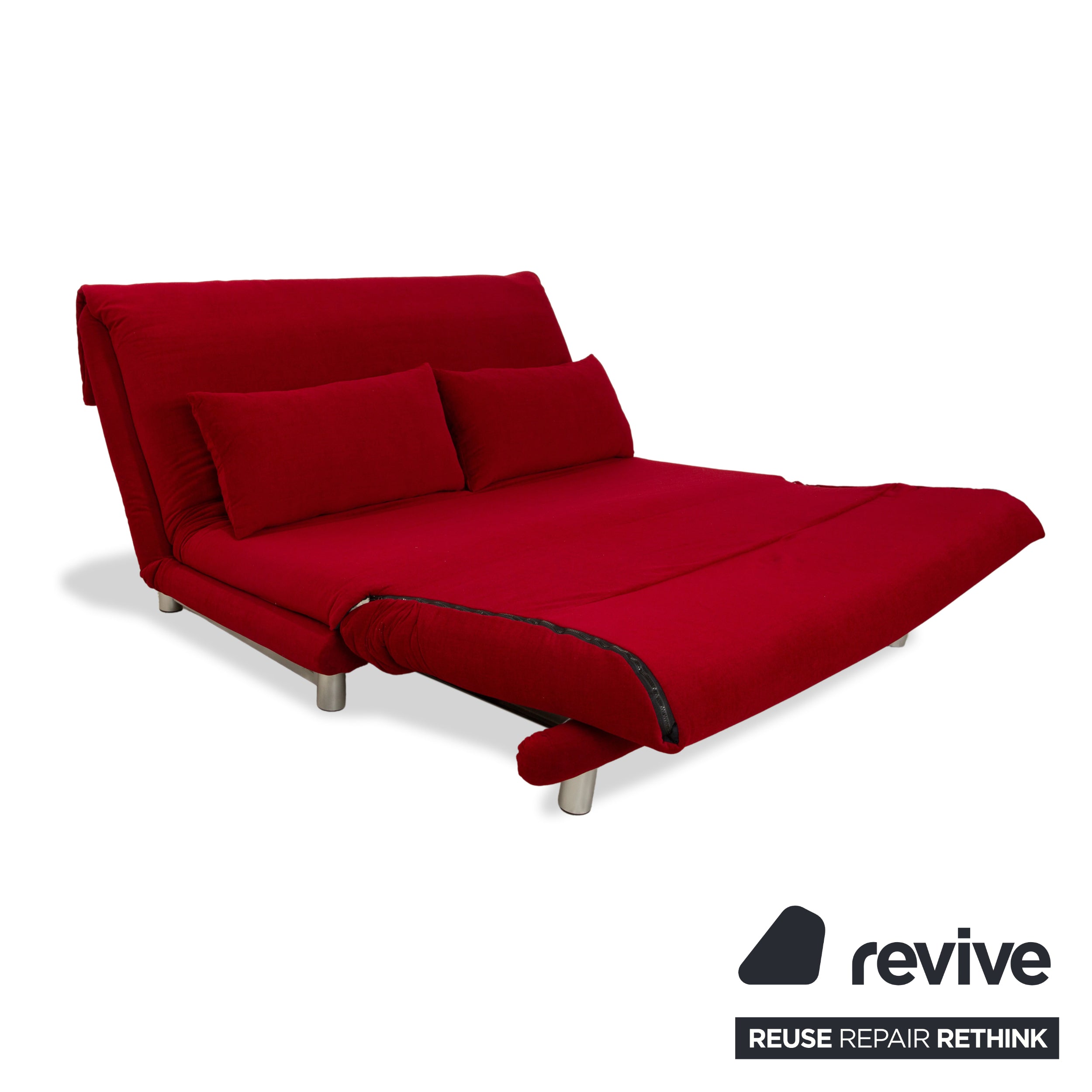 Housse neuve pour canapé trois places Ligne Roset Multy en tissu rouge fonction couchage
