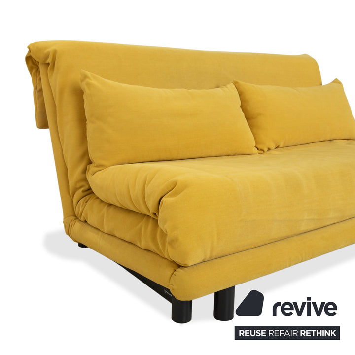Canapé trois places Ligne Roset Multy en tissu jaune moutarde