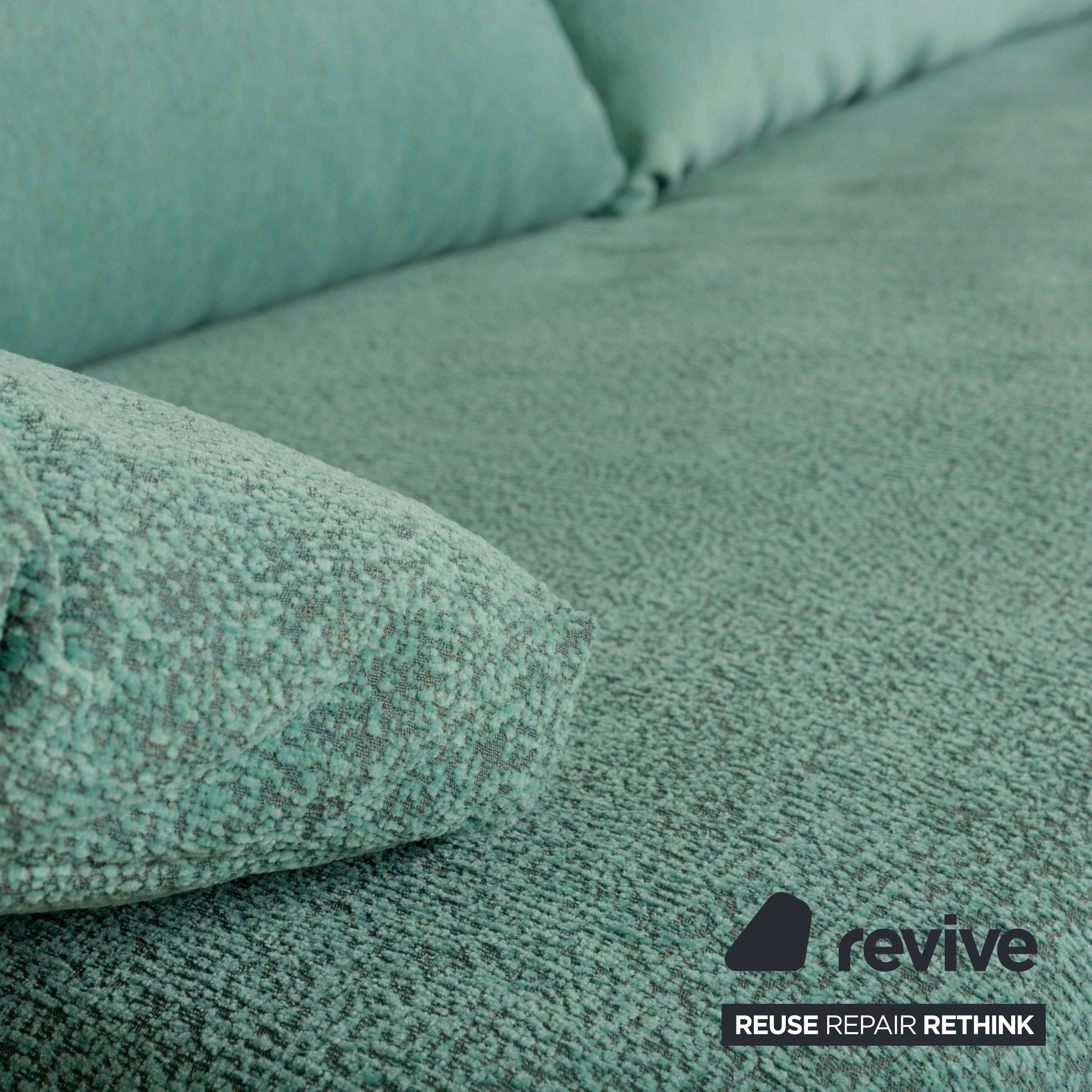 Canapé-lit trois places Ligne Roset Multy en tissu vert turquoise, housse neuve
