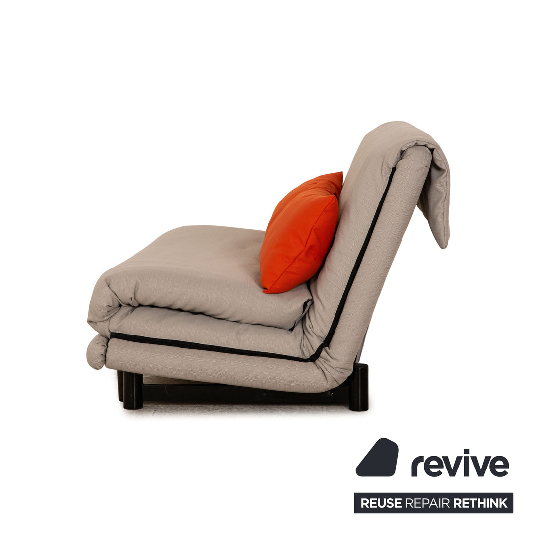 ligne roset Canapé-lit Multy en tissu trois places gris orange cadre de canapé noir housse neuve