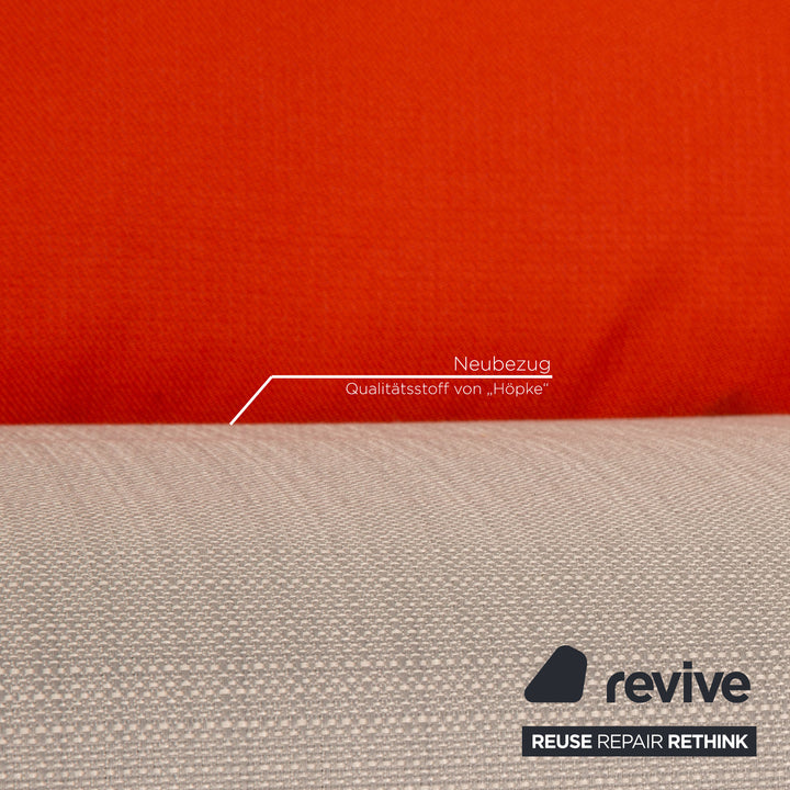 ligne roset Canapé-lit Multy en tissu trois places gris orange cadre de canapé noir housse neuve