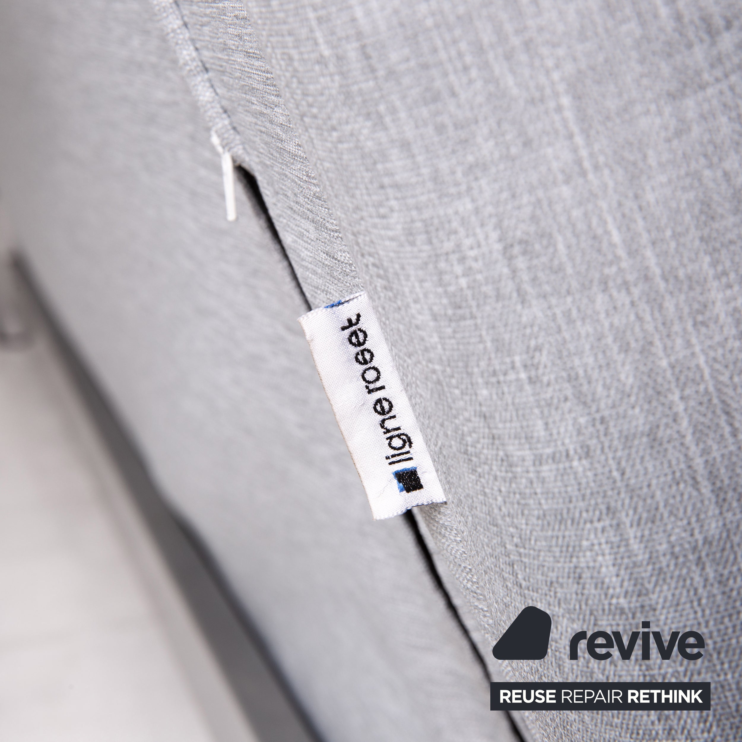 Ligne roset Canapé lit 3 places en tissu Multy gris fonction sommeil canapé housse neuve