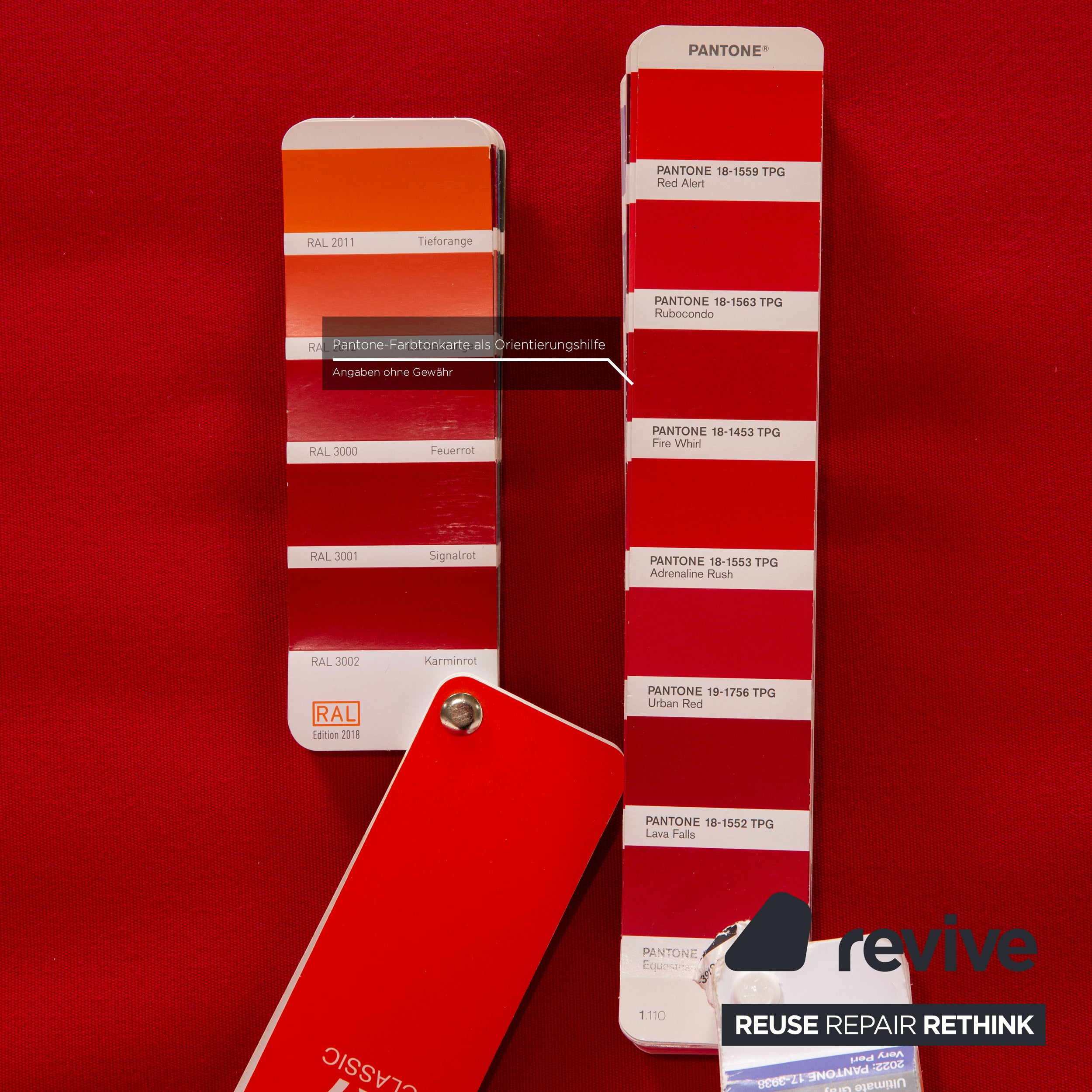 Ligne roset Canapé lit en tissu Multy rouge, 2 places, fonction sommeil, housse neuve