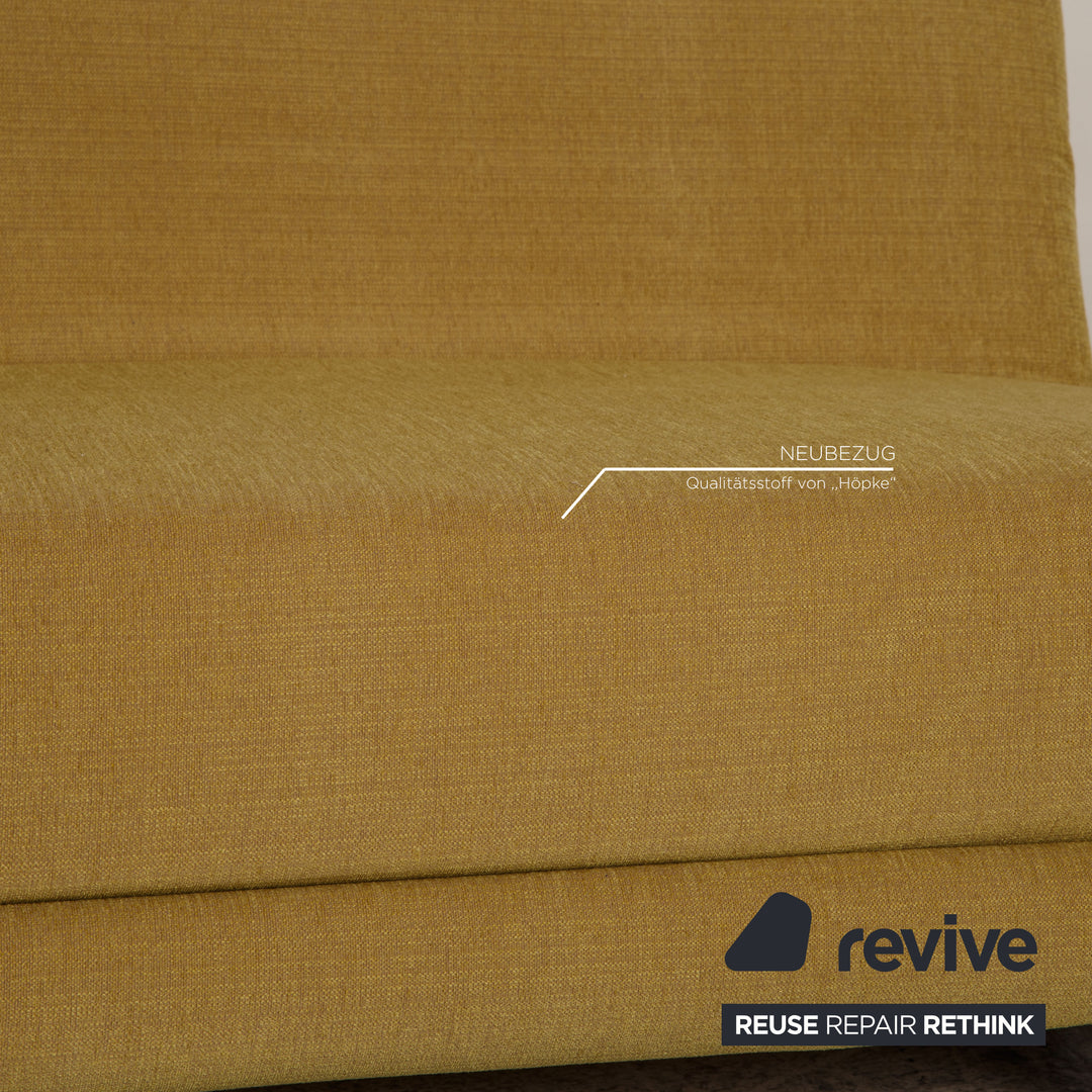 Ligne Roset Multy stoffen driezitsbank geel slaapbank bank met functie opnieuw bekleed