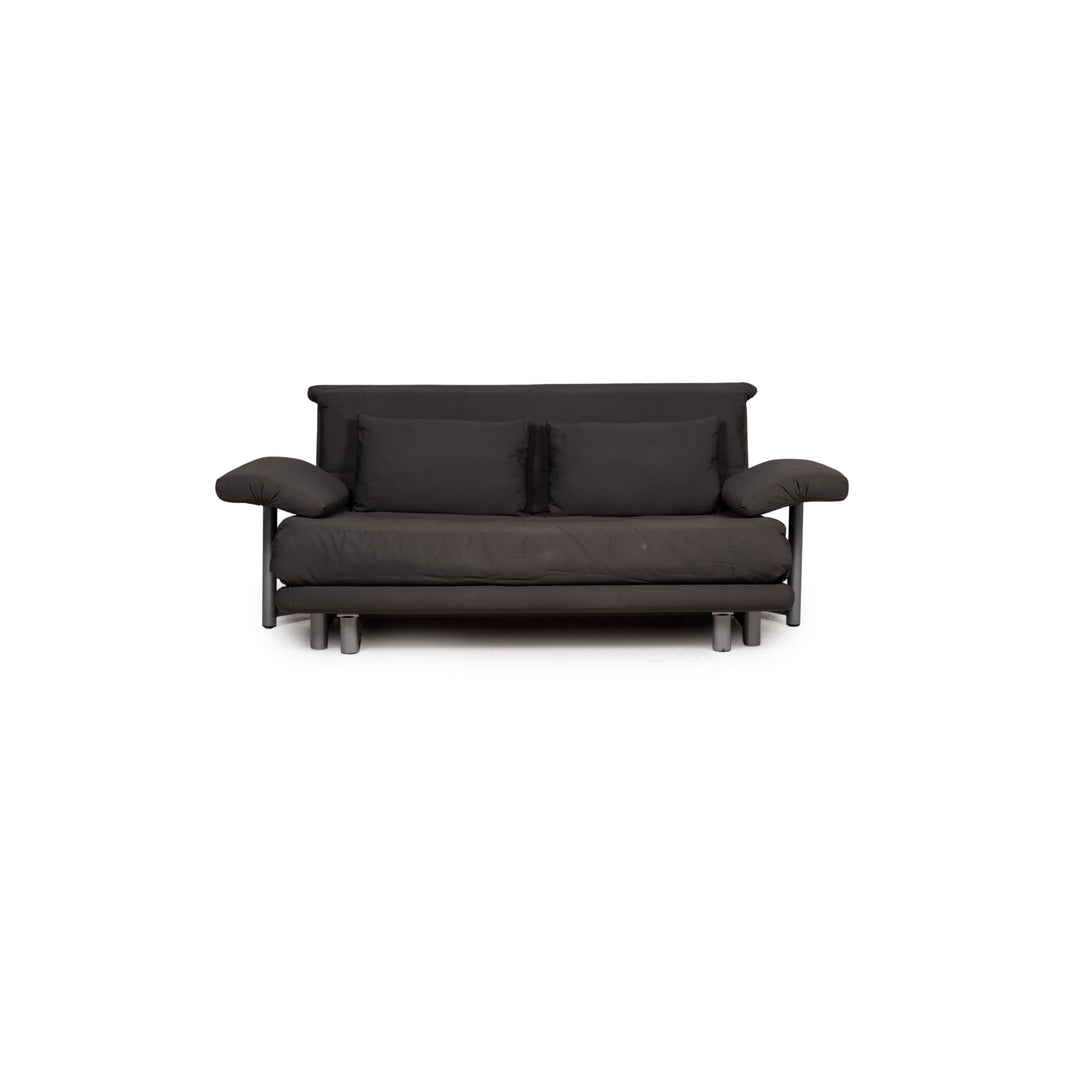 Canapé trois places Multy de Ligne Roset en tissu gris avec fonction convertible et accoudoirs