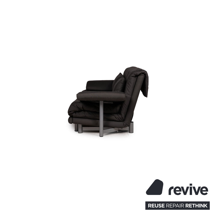Canapé trois places Multy de Ligne Roset en tissu gris avec fonction convertible et accoudoirs