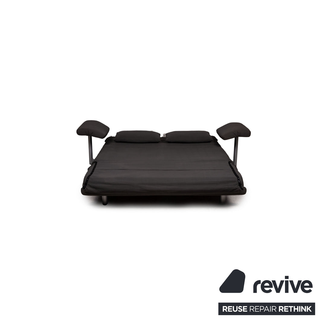 Canapé trois places Multy de Ligne Roset en tissu gris avec fonction convertible et accoudoirs