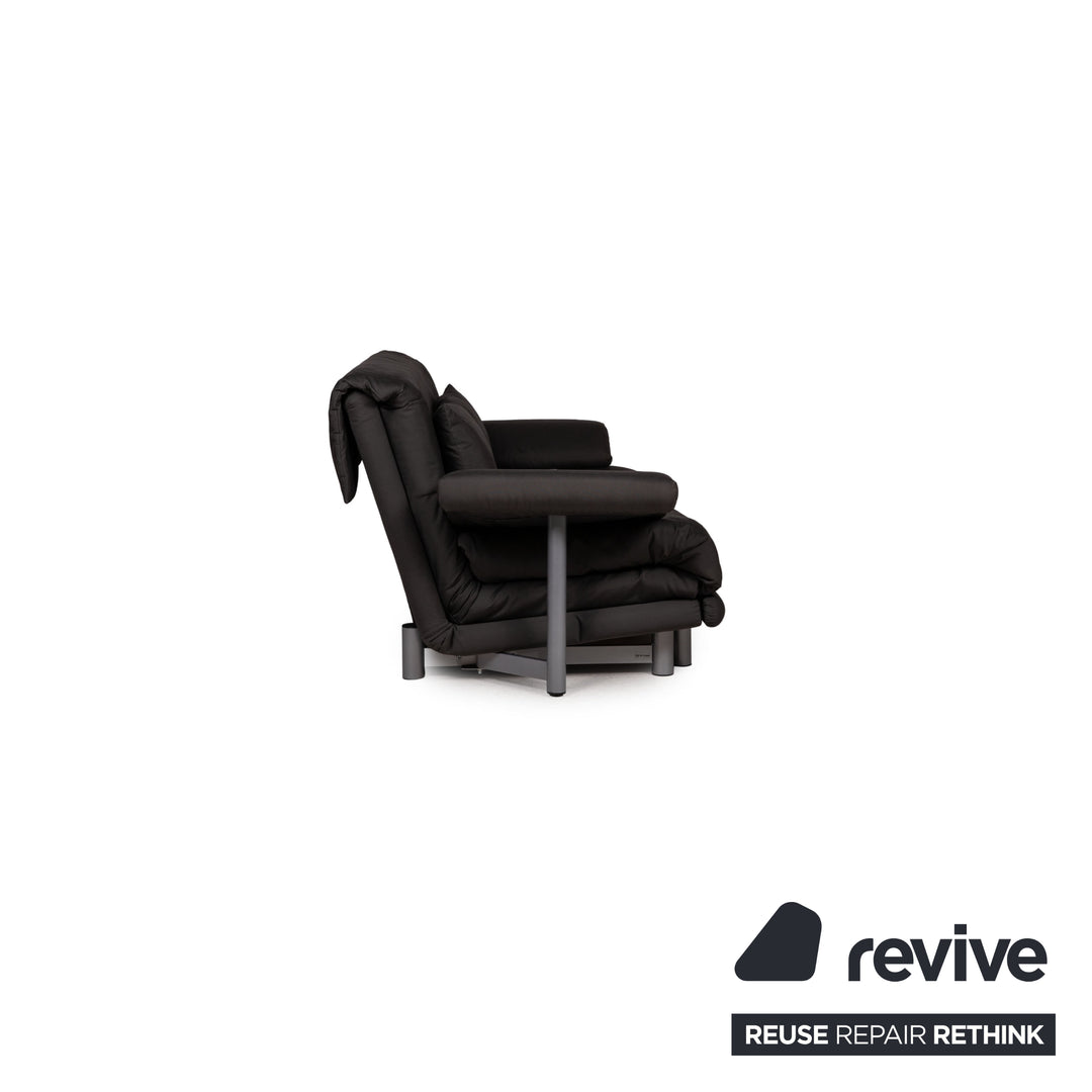 Canapé trois places Multy de Ligne Roset en tissu gris avec fonction convertible et accoudoirs
