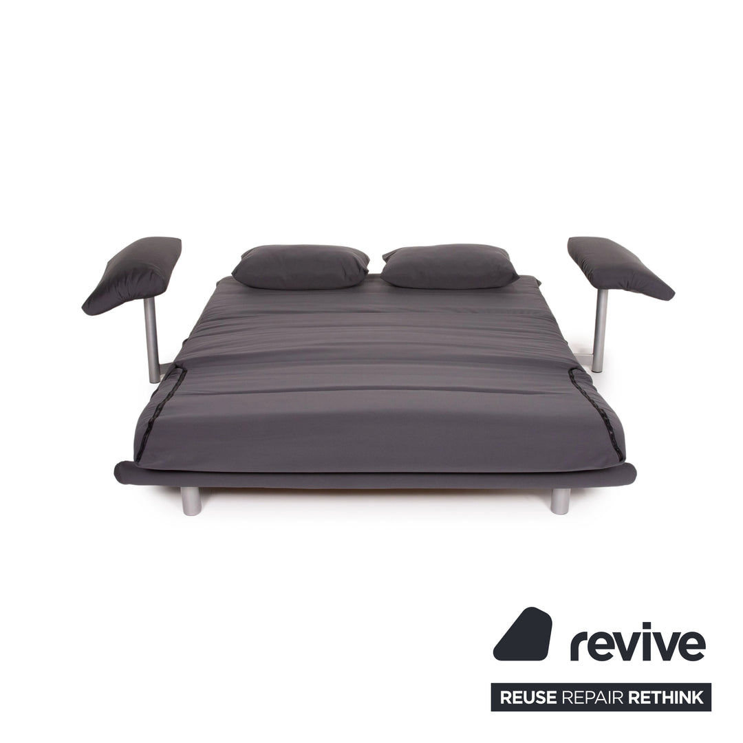 ligne roset Multy canapé en tissu gris, trois places avec fonction relax et couchage, piètement gris