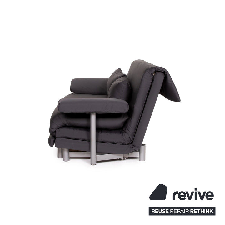 ligne roset Multy canapé en tissu gris, trois places avec fonction relax et couchage, piètement gris