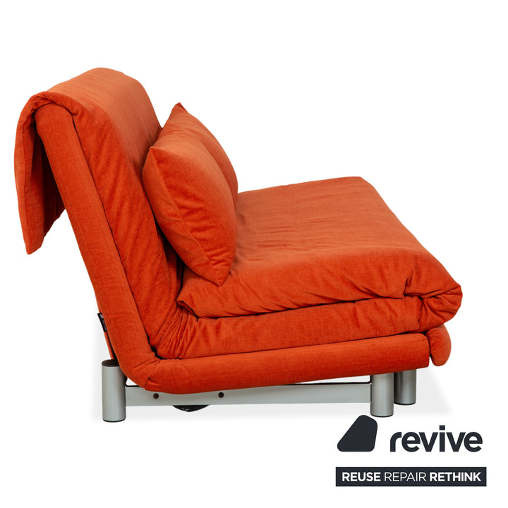 Canapé trois places Ligne Roset Multy en tissu orange, retapissage
