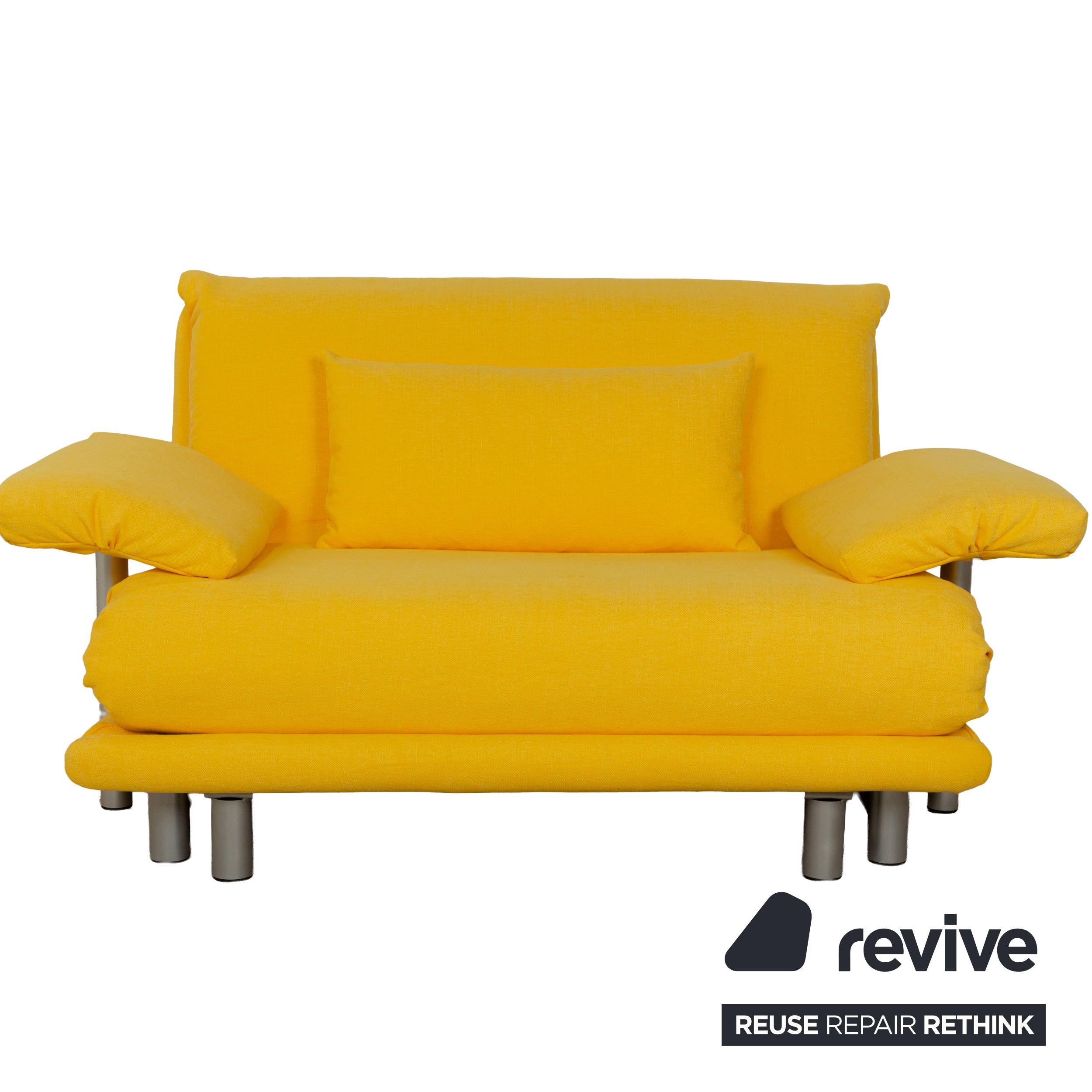 Canapé-lit deux places en tissu Ligne Roset Multy jaune avec accoudoirs, fonction manuelle, housse neuve