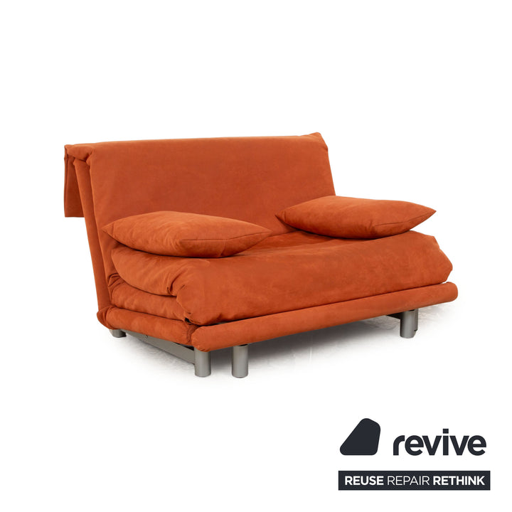 Ligne Roset Multy stoffen tweezitsbank oranje terracotta slaapbank bank handmatige slaapfunctie