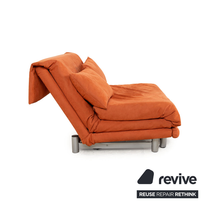 Ligne Roset Multy stoffen tweezitsbank oranje terracotta slaapbank bank handmatige slaapfunctie