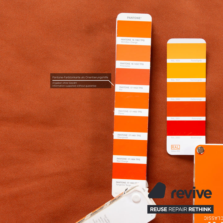 Ligne Roset Multy stoffen tweezitsbank oranje terracotta slaapbank bank handmatige slaapfunctie