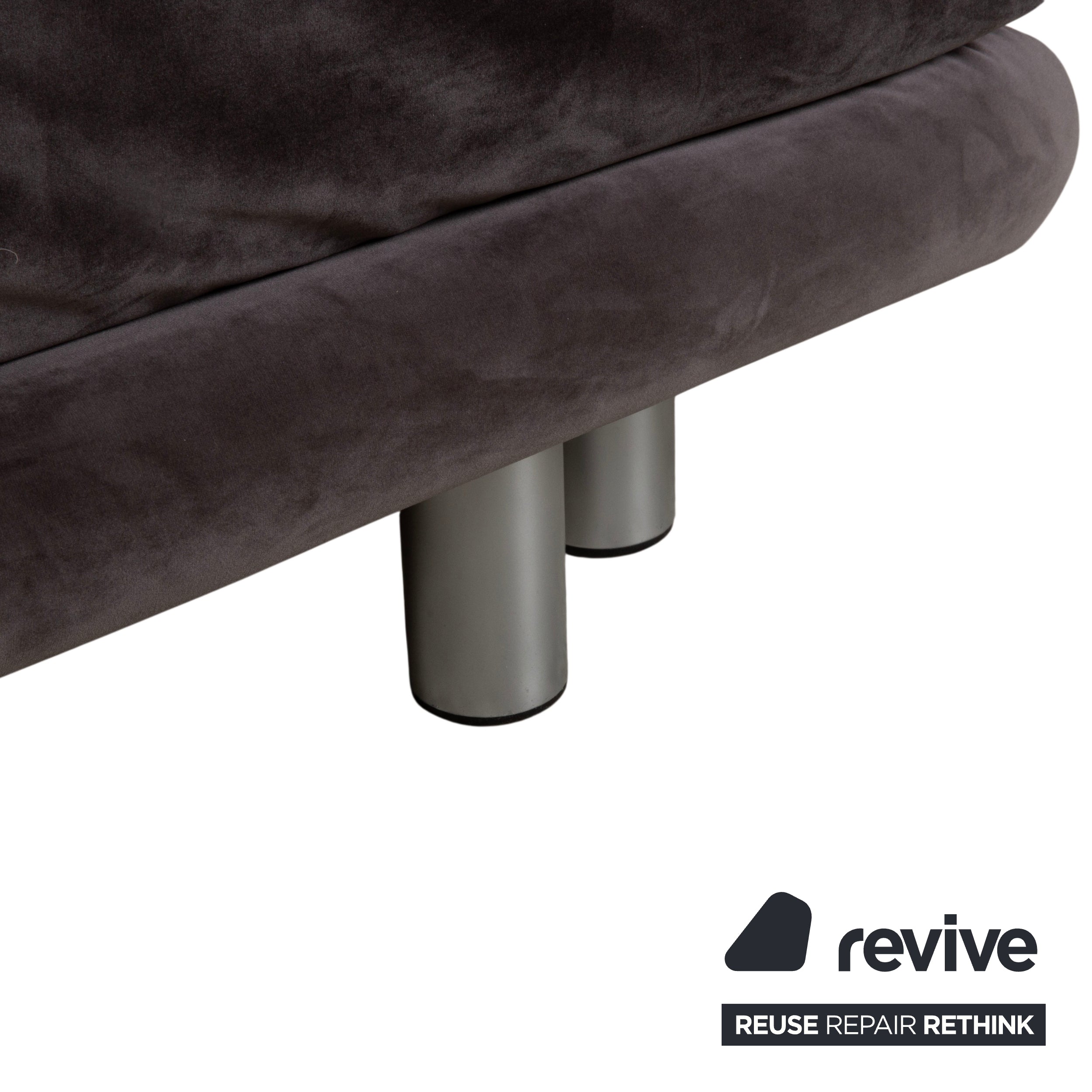 Ligne Roset Multy Canapé deux places avec accoudoirs, tissu velours gris-marron, fonction couchage manuelle, housse neuve