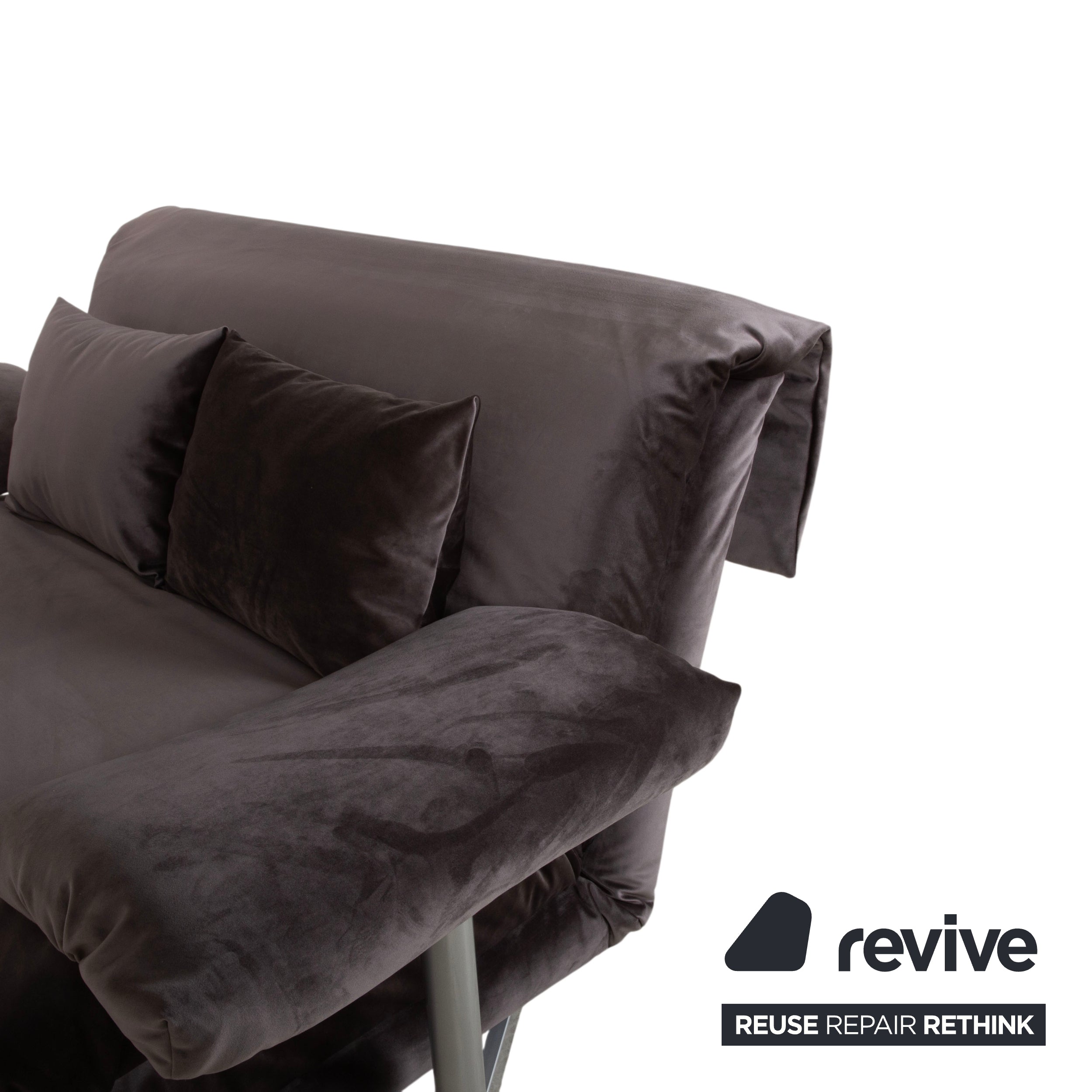Ligne Roset Multy Canapé deux places avec accoudoirs, tissu velours gris-marron, fonction couchage manuelle, housse neuve