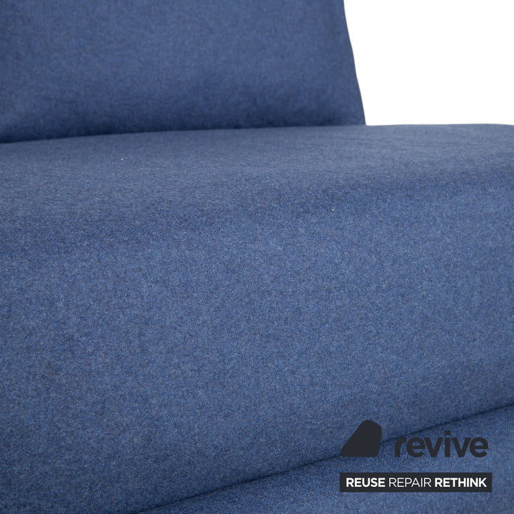 Réfection du canapé-lit manuel deux places Ligne Roset Multy en feutre bleu