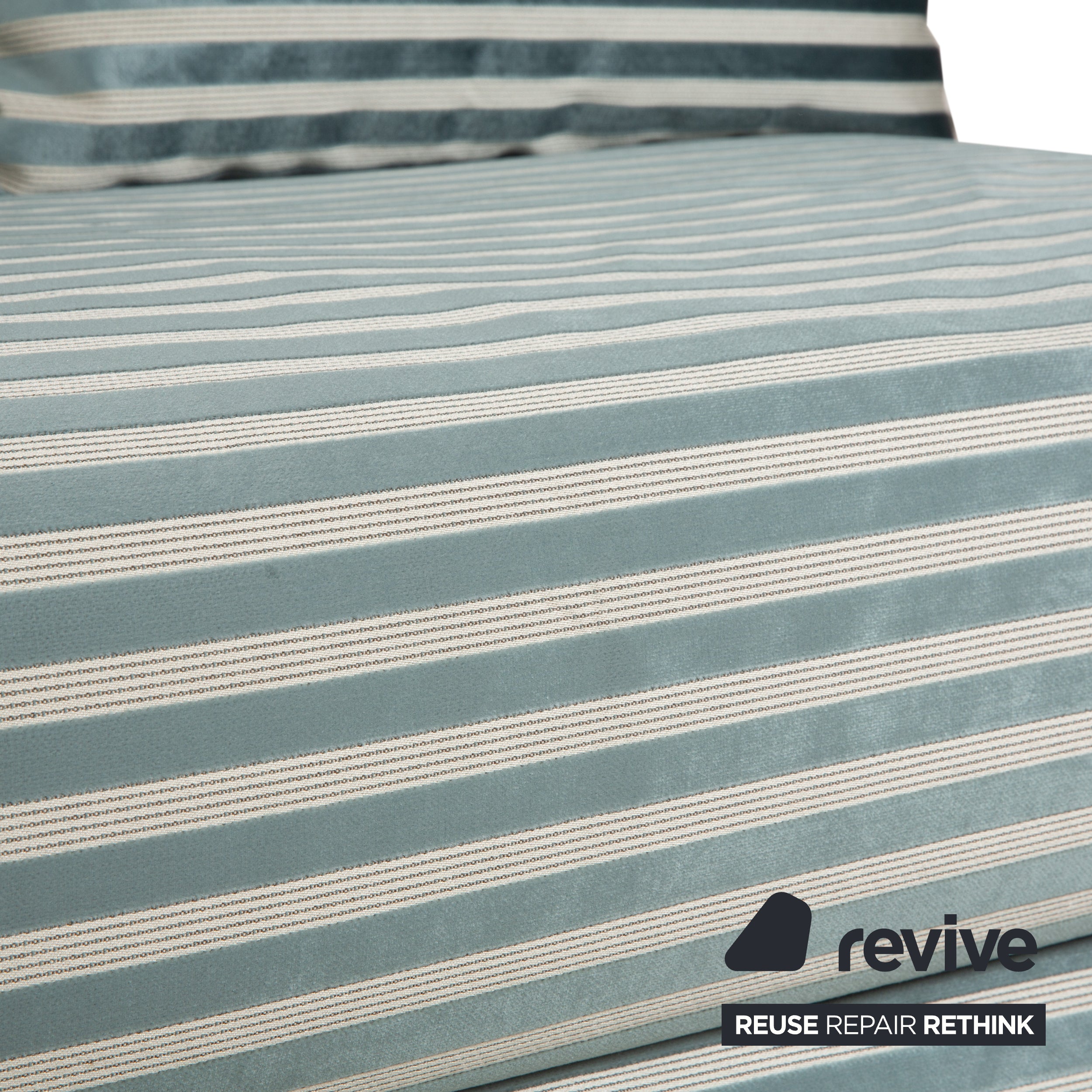 Ligne Roset Multy deux places tissu vert rayé argent fonction sommeil manuelle nouvelle housse