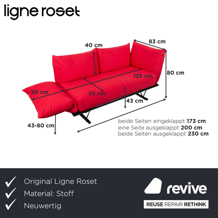 Canapé deux places Prao en tissu rouge Ligne Roset, fonction manuelle, lit de repos