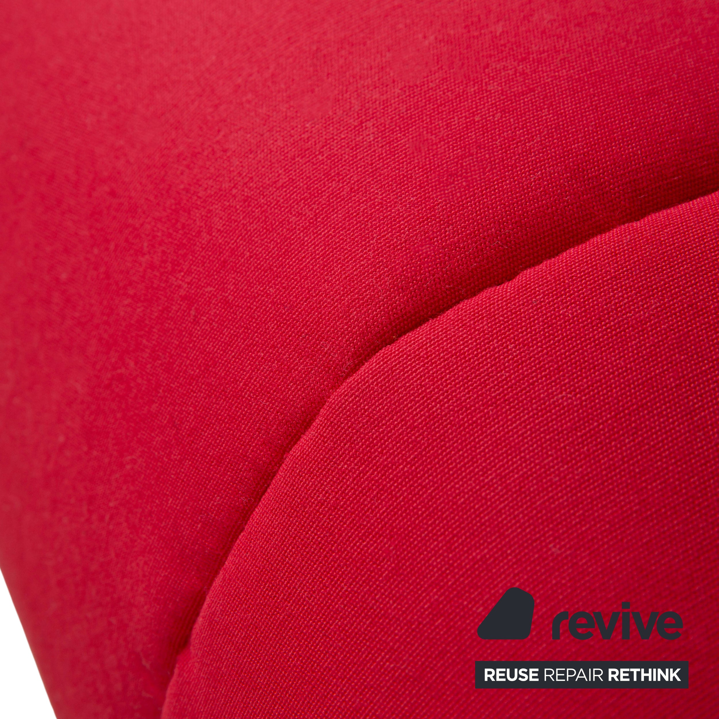 Ligne Roset Prao Stoff Zweisitzer Sofa Rot manuelle Funktion Couch Daybed Neubezug