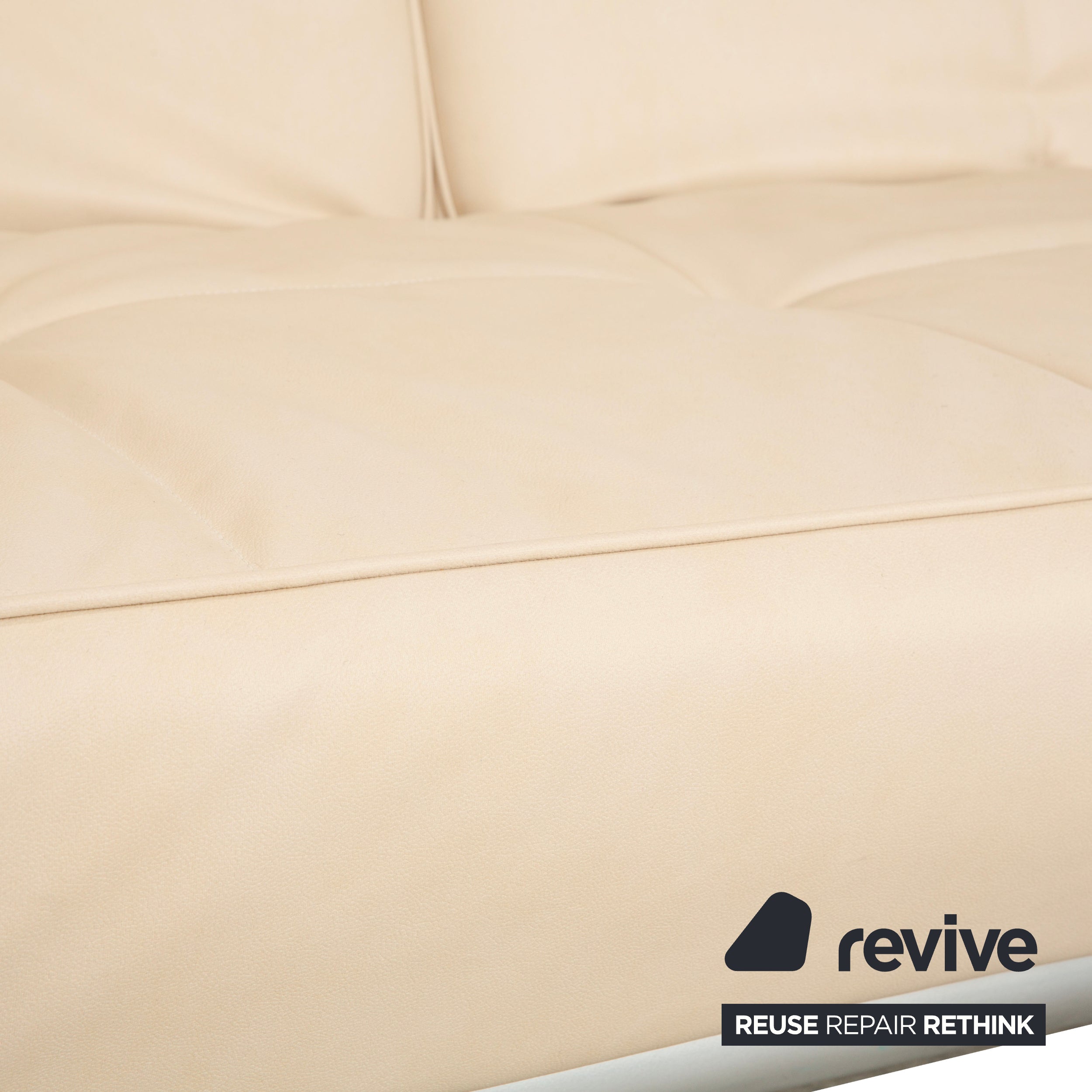 Ligne Roset Smala Dreisitzer Creme Beige veganes Leder manuelle Funktion Sofa Couch Neubezug GAVIN
