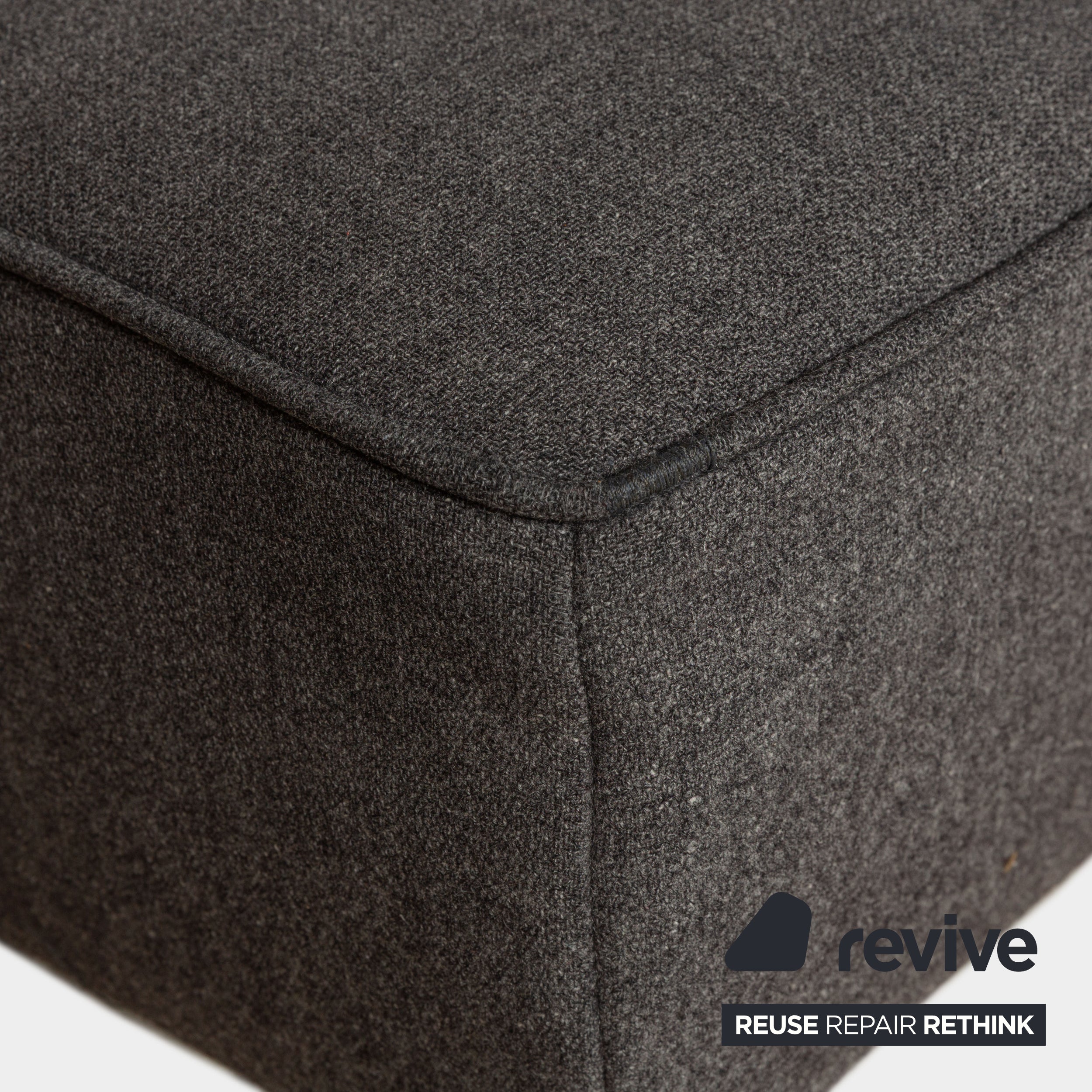 Tabouret Smala en tissu gris Ligne Roset